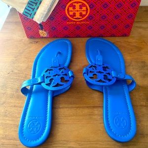 Tory Burch Miller sandal in blue. Size 9.